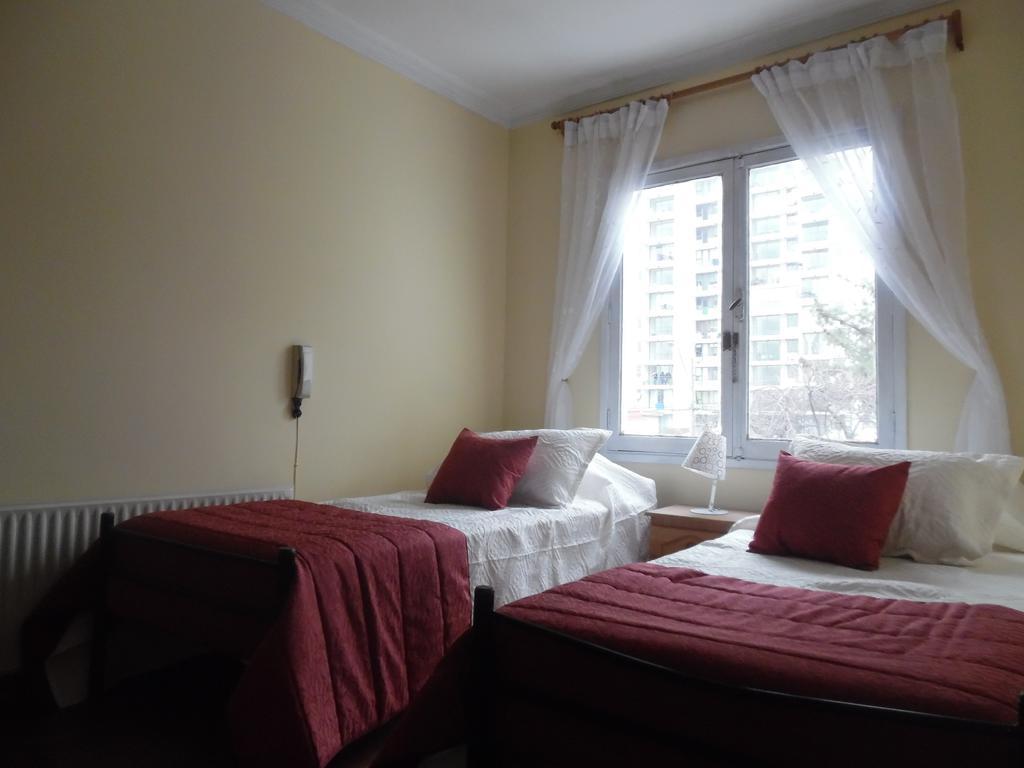 Quinchamali Hostel Santiago Room photo